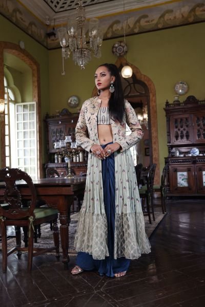 Fusion Fashion: Mixing Ethnic Wear With Contemporary Trends